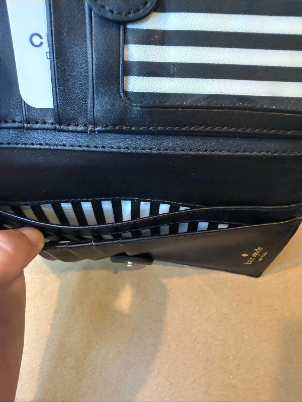 Kate Spade New York Black Leather Slim Bifold Wallet Card Organizer